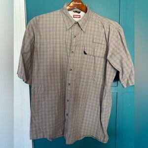 Wrangler Short-Sleeve Plaid Button-Down Shirt in Tan and Cream Size XL